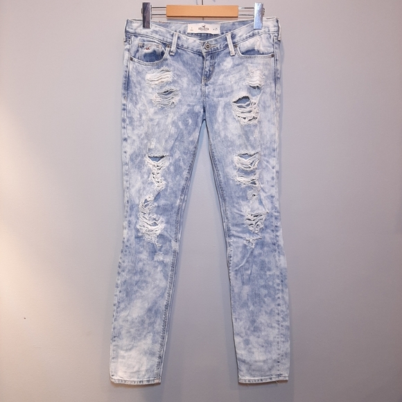 HOLLISTER Low Rise Distressed Acid Wash Jeans - Picture 11 of 11